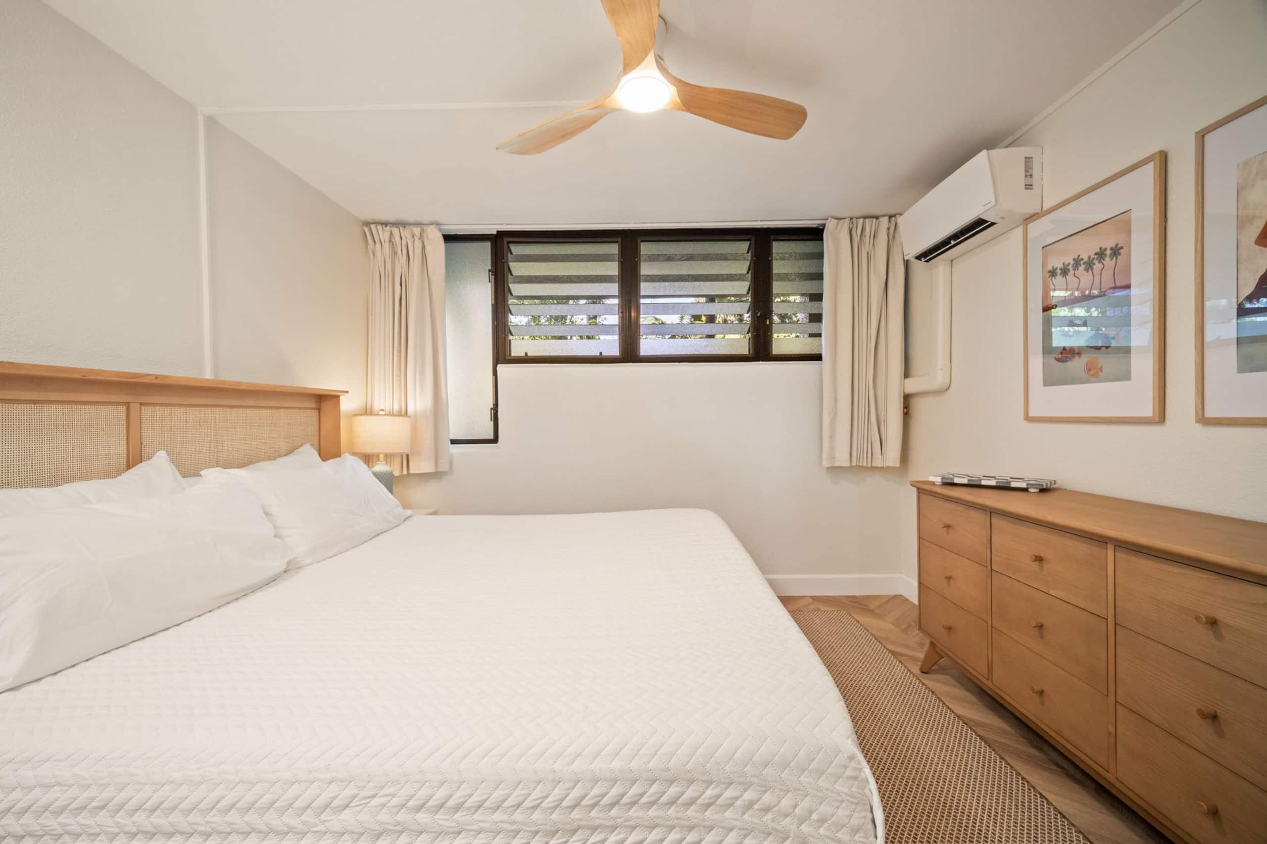 Modern Poipu condo, ocean views, AC, amenities! - Photo 23