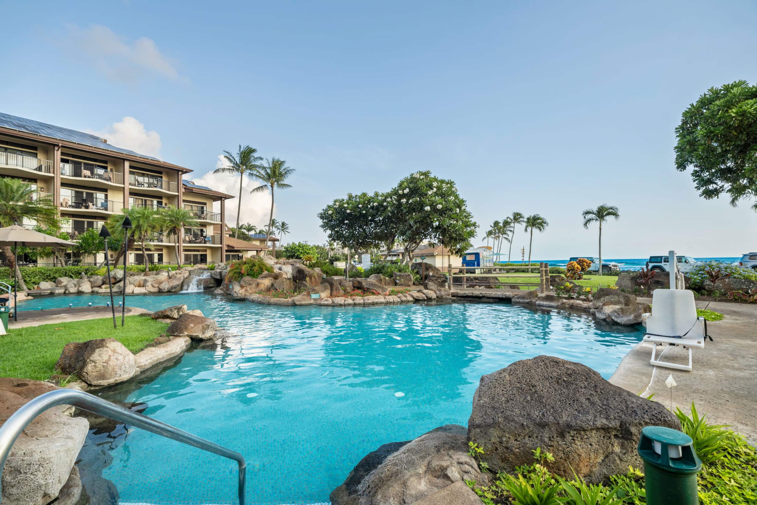 Modern Poipu condo, ocean views, AC, amenities! - Photo 42