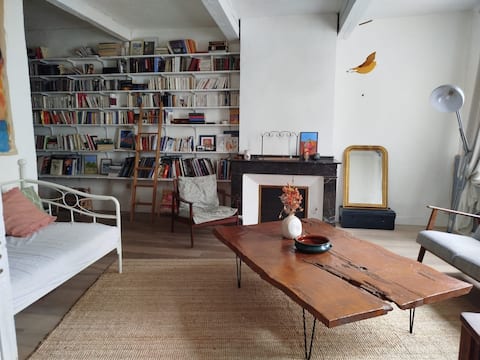 Large house in the center of La Bastide