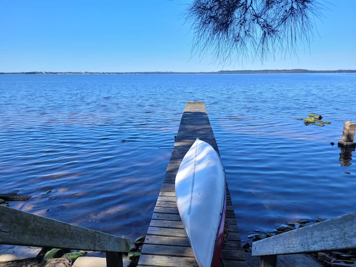 Waterfront Retreat 180 Degree Views With Jetty - Tuggerah