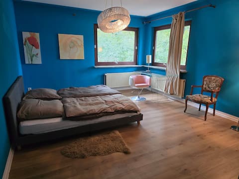 House on the lake (entire apartment)
5 rooms, 200 sqm