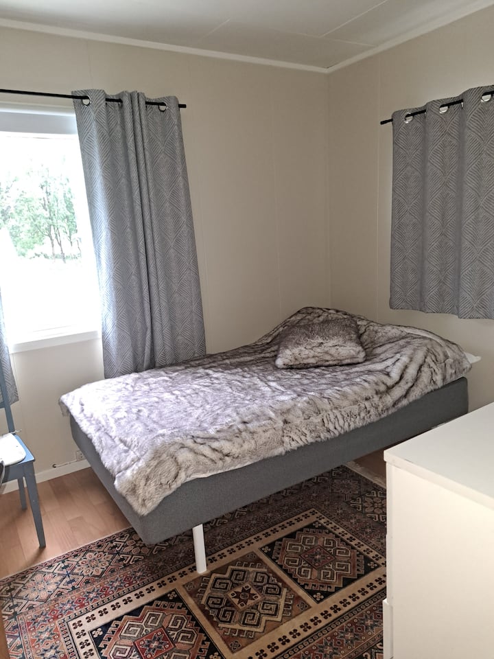 Кревет широк 120 см