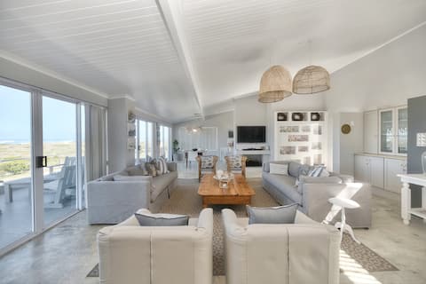 Oriental Pioneer Penthouse