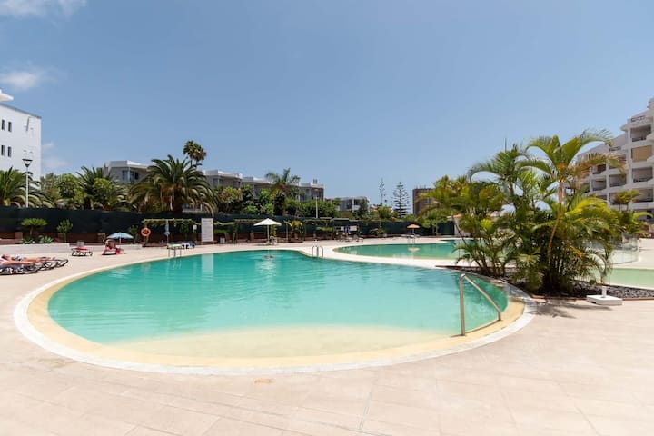 Beautiful Apartment In Los Cristianos - Playa de las Américas