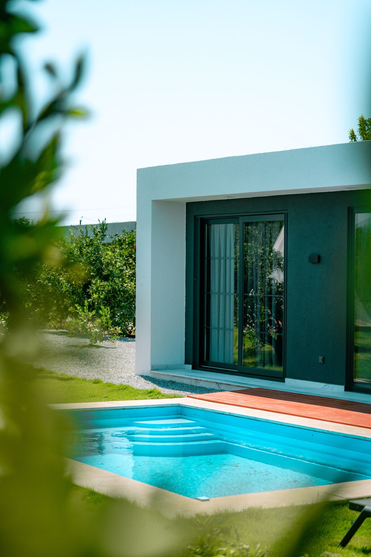 Home104 - 1+1 Isıtmalı havuzlu geniş bahçeli villa