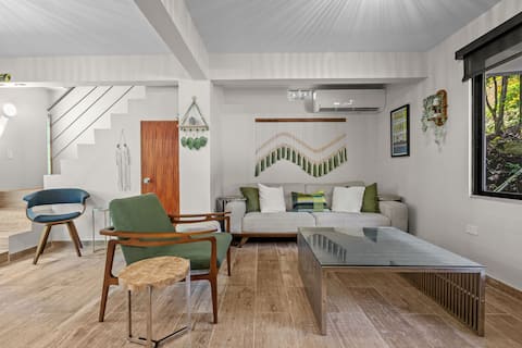 Top performing Airbnb: Private Rainforest Home/4BR /Sleeps 12/Heated Pool in Hato Candal