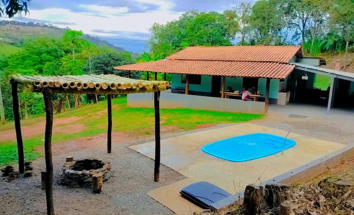 Chácara Com Piscina, Riacho E Natureza
10 Pessoas - Socorro