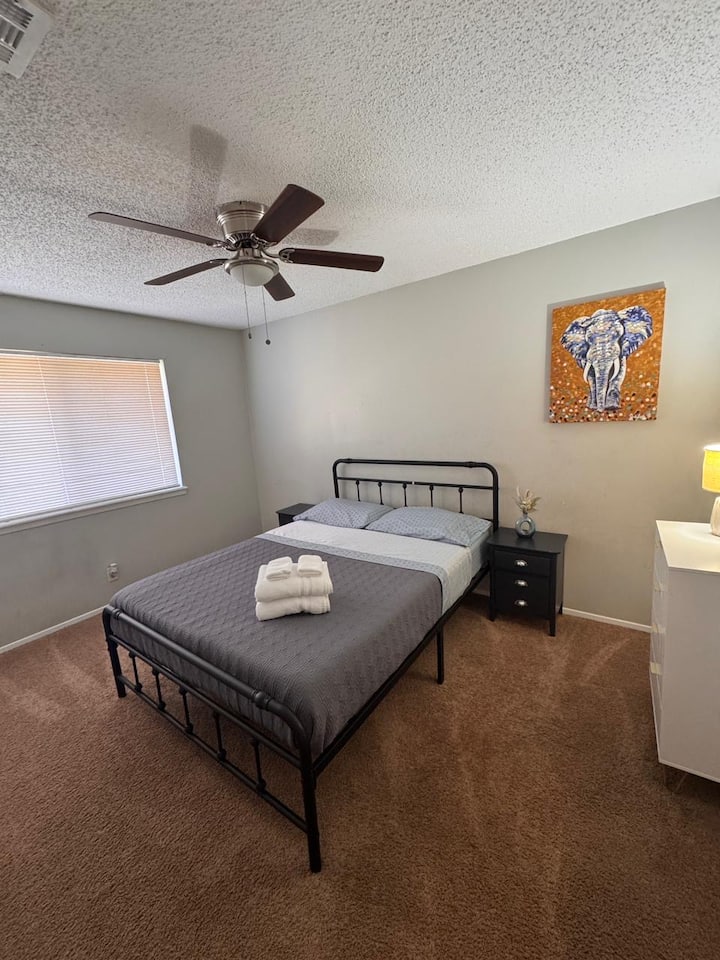 غرفة النوم 2