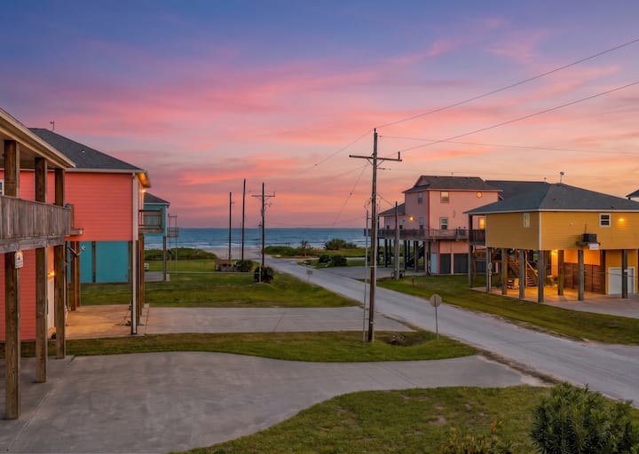 Ocean View, Pet-friendly L Free Cancellation - Crystal Beach, TX