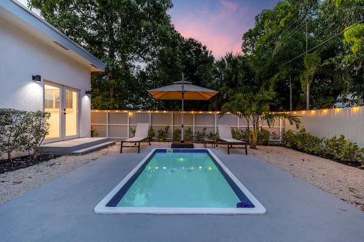 Coastal Paradise | Heated Pool | 10 Min To Beach - Fort Lauderdale, FL