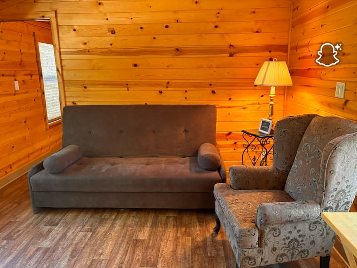Waterfalls Lodge- Cottage #18 - Big Trout Lake