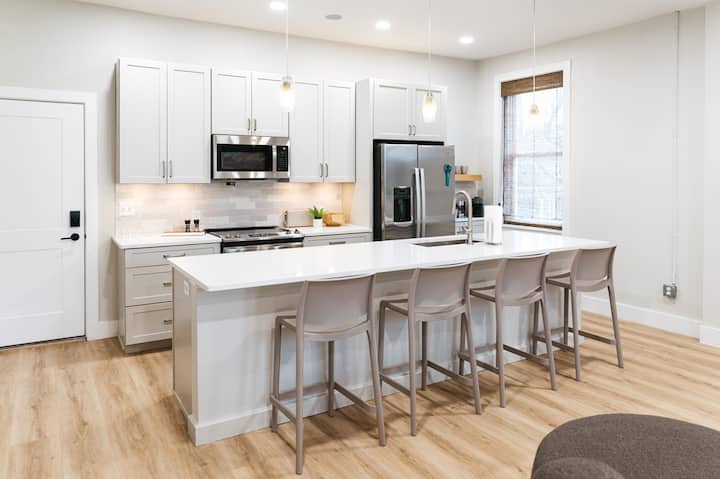 Blue horse Bryn (22) - Free and easy parking - Apartments for Rent