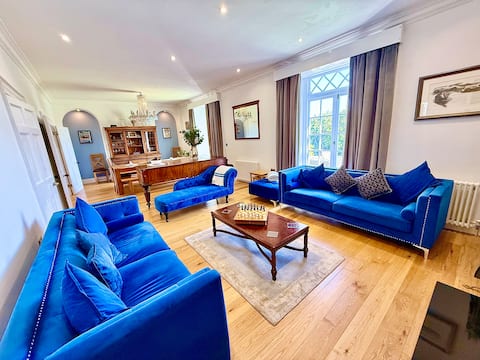 A Grand Georgian Grade II Manor House with Views