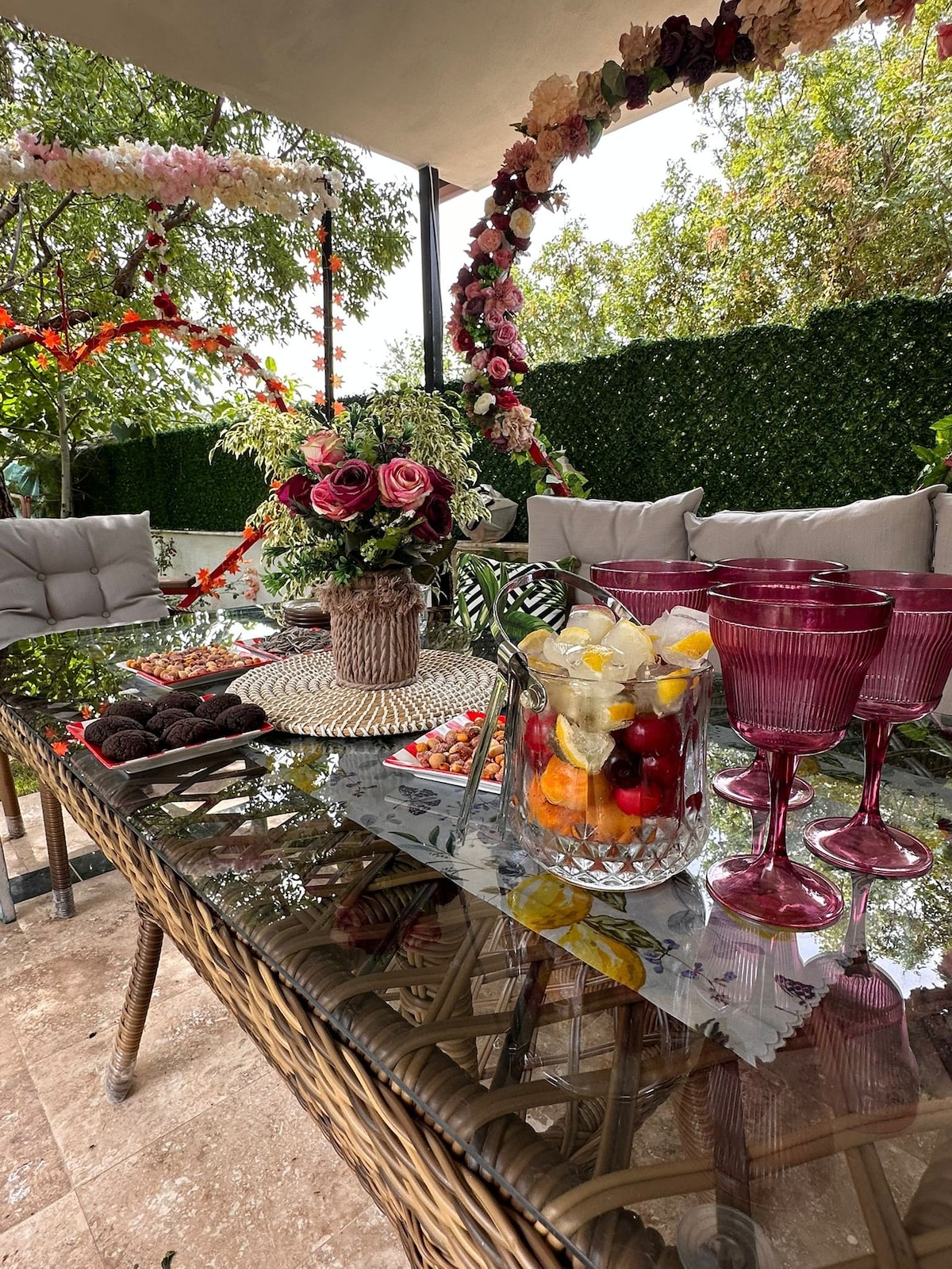 Havuzlu Deniz Manzaralı Sicak Havuz