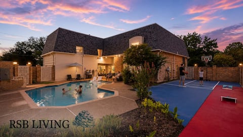 7BR 5BA w Pool, Hot Tub, Sport Court & Game Room