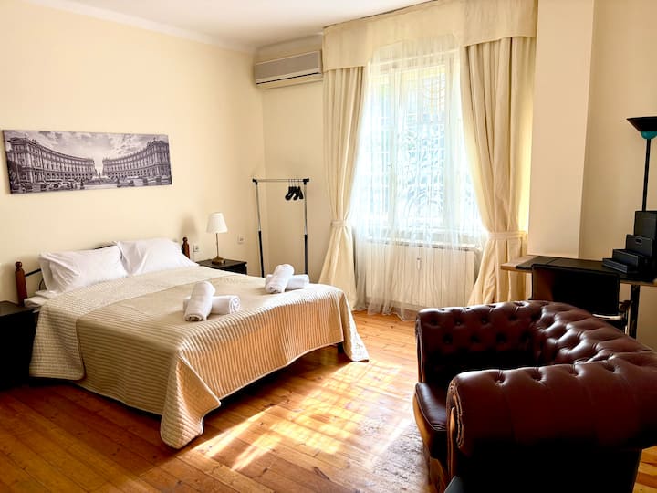 Big & Cozy Central Apartment - Sofía
