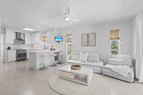 Popular Airbnb listing: Seashell Retreat, your place to relax and enjoy in Naples