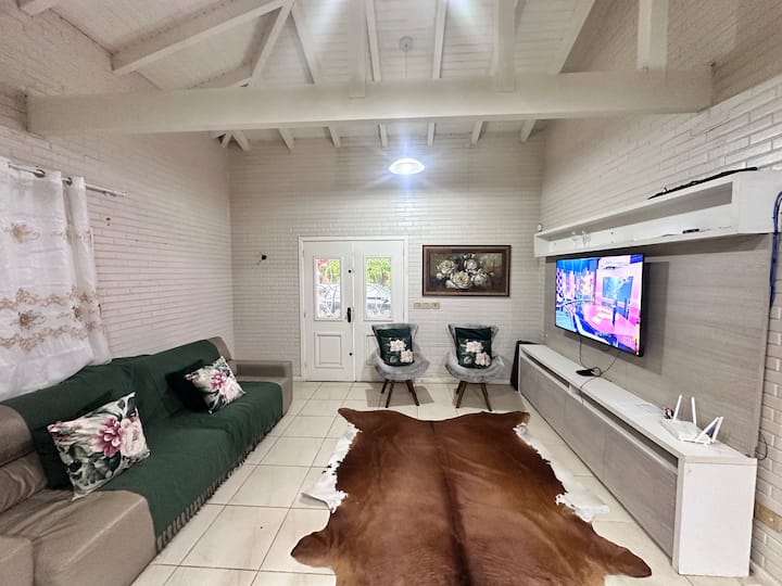 Casa Aconchegante Com Piscina Para 12 Pessoas. - Capão da Canoa