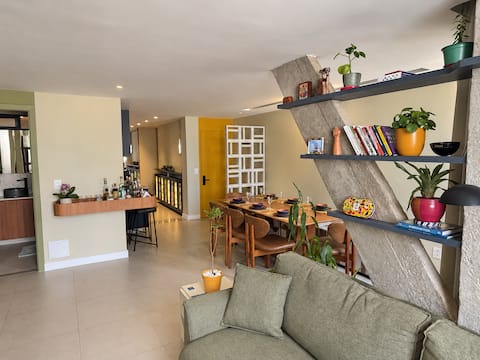 Top Airbnb: Corner Mar Copacabana/Beachside - Side View em Rio De Janeiro