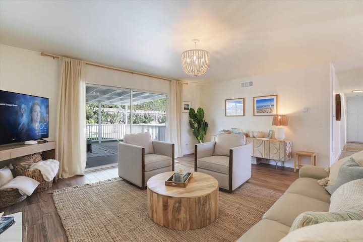 Spa, Beaches, Wine Country: Sb Coastal Escape - Isla Vista, CA