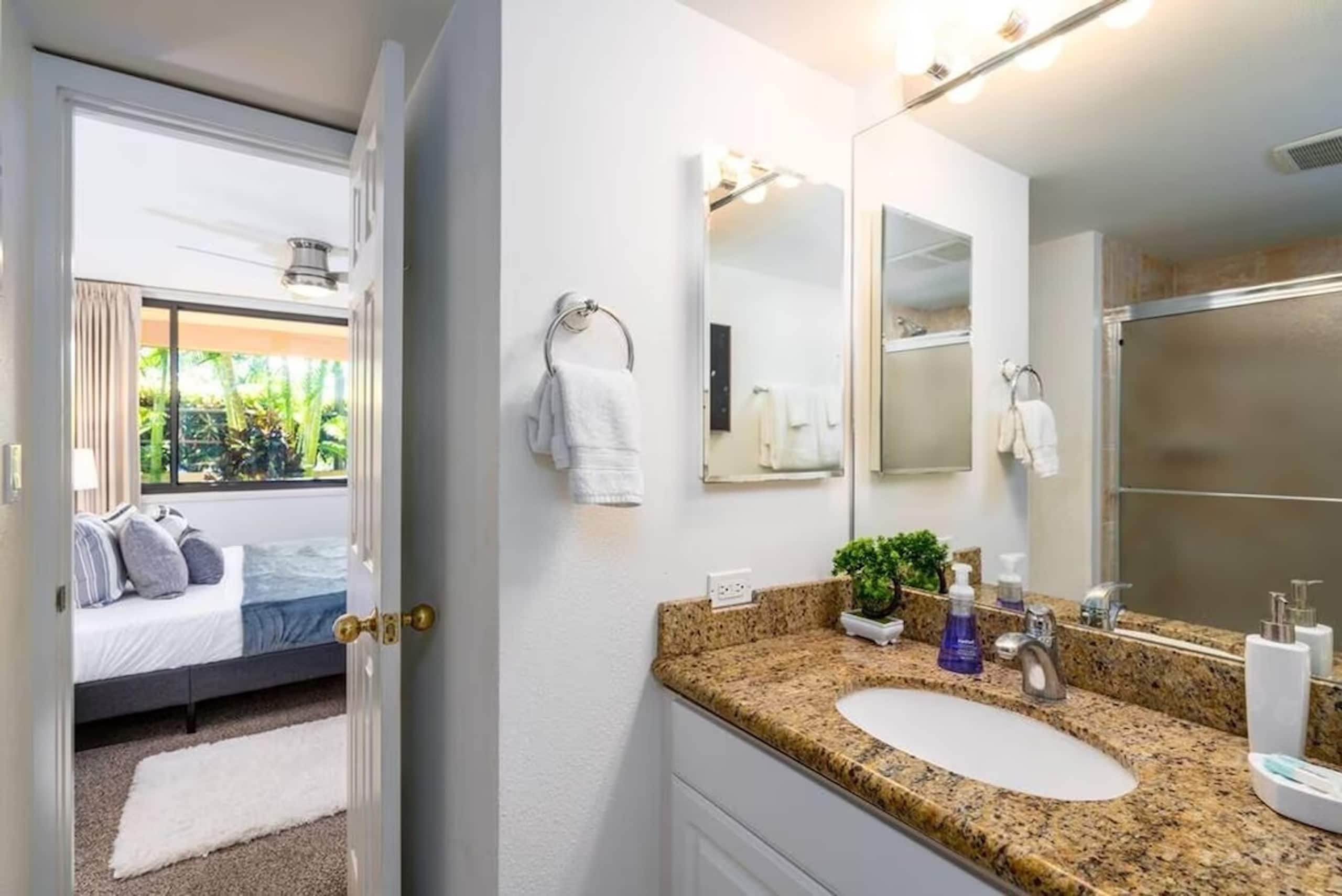 Condo in Kihei · ★5.0 · 1 bedroom · 2 beds · 2 baths - Image 25