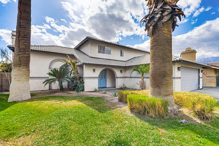 Cathedral City Oasis: Pool & Hot Tub Retreat - Cathedral City, CA