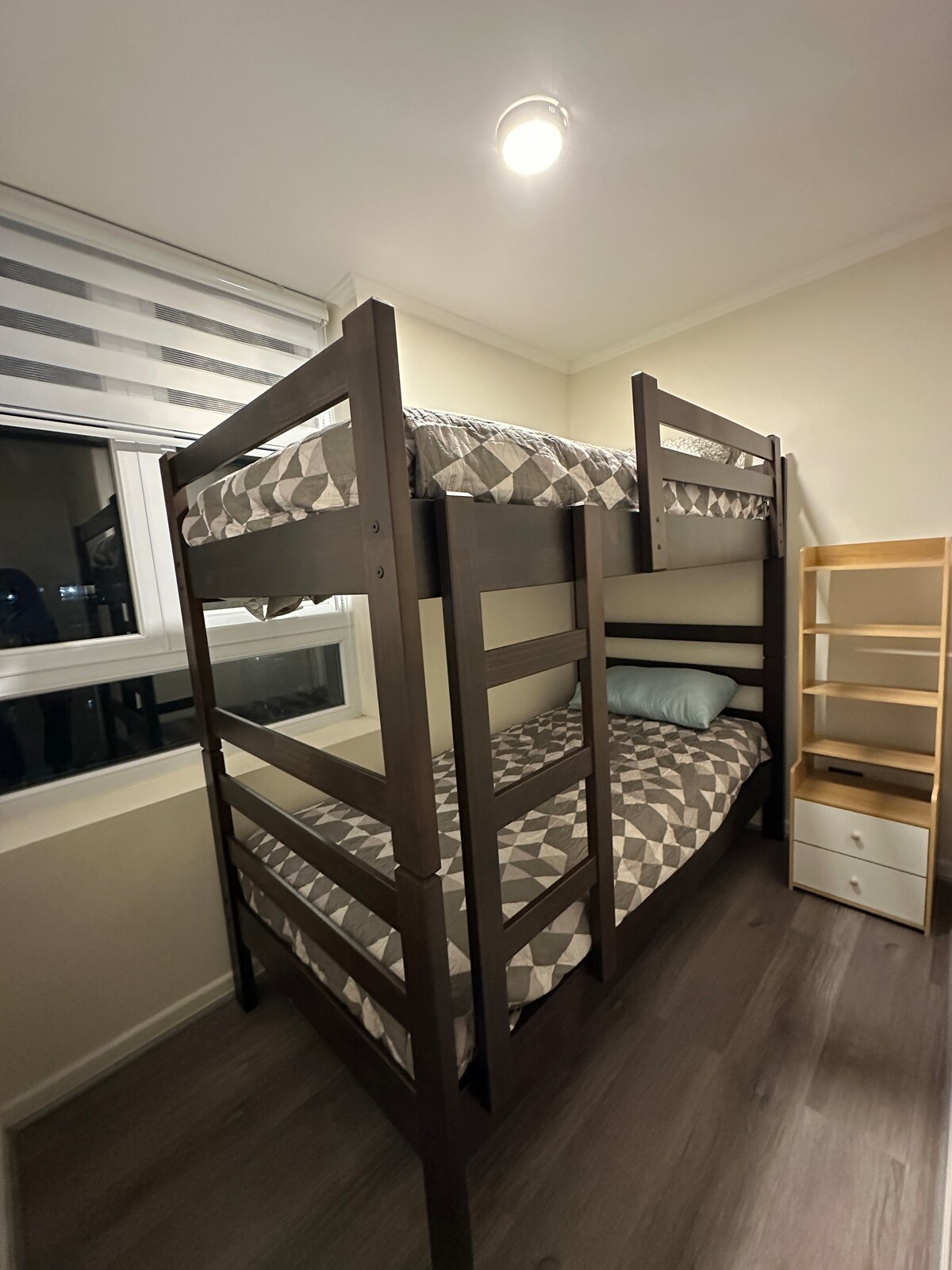 საძინებელი 2