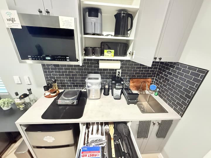 Modern Studio Near Llu Hospital - Loma Linda, CA