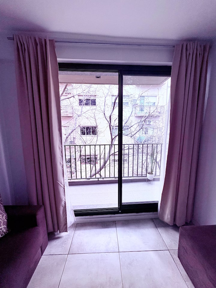 Two-room apartment in Monserrat