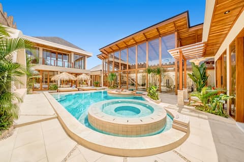 Villa Lima 8BDR Jacuzzi, Sauna, Ice-bath, Cinema