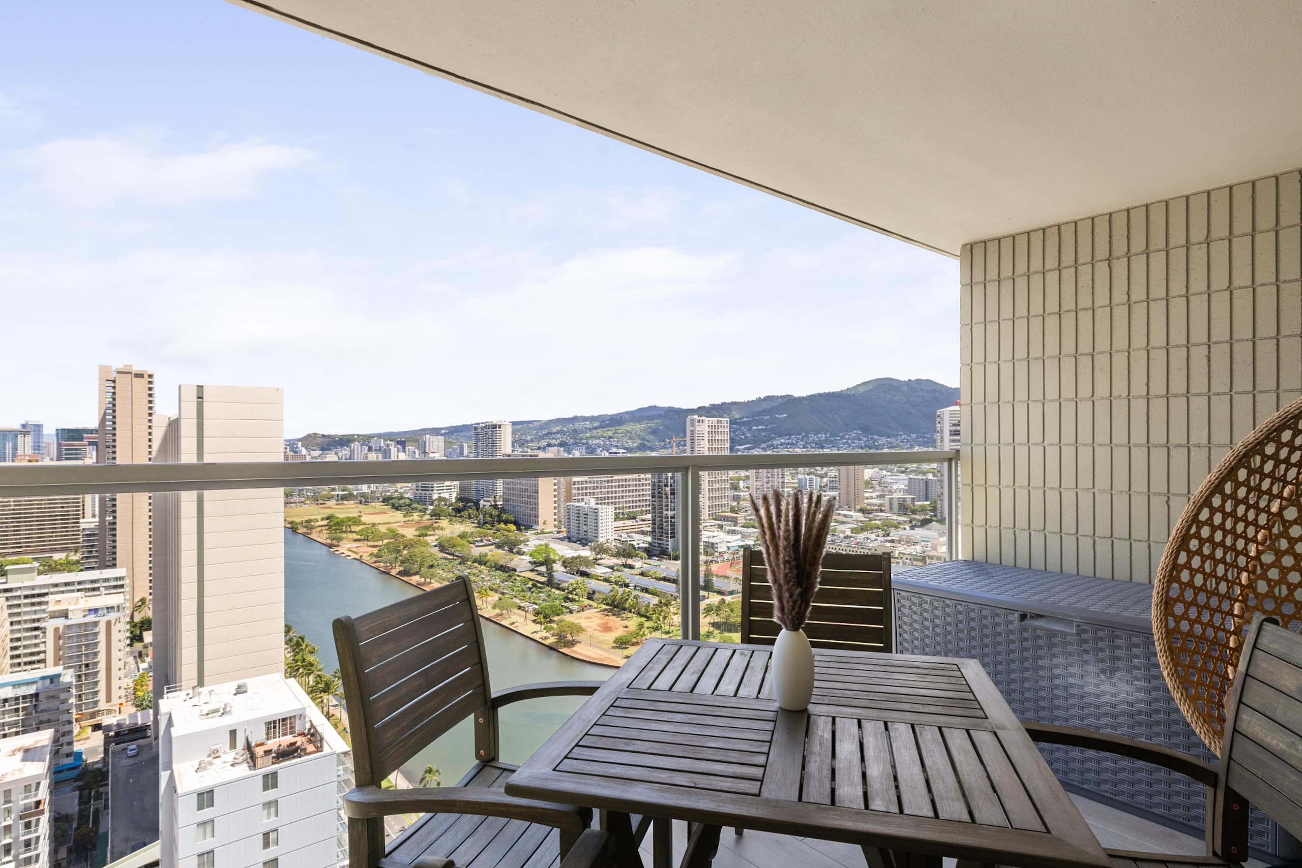 Endless Blue Horizon – Luxury Oceanview Stay - Image 44
