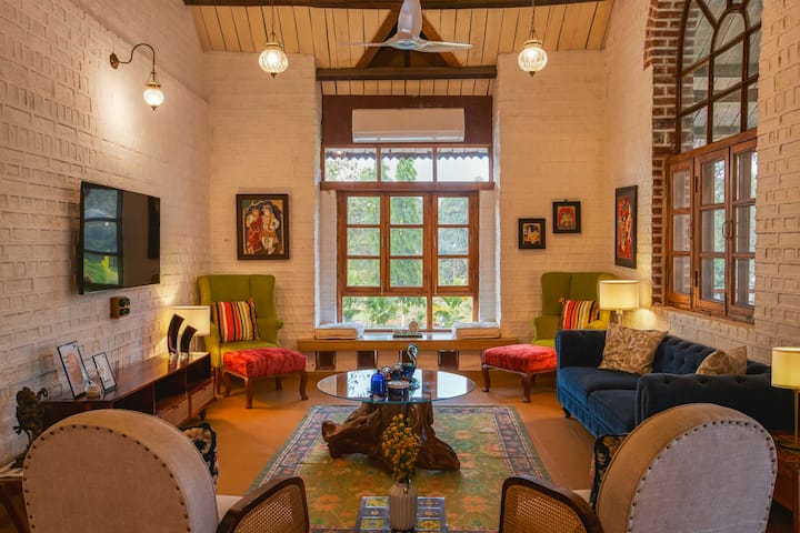 5 Br Orchard River Vista – Bonfire & Bbq Stay - Karjat