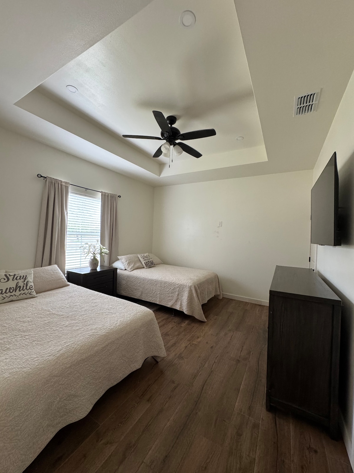 საძინებელი 3