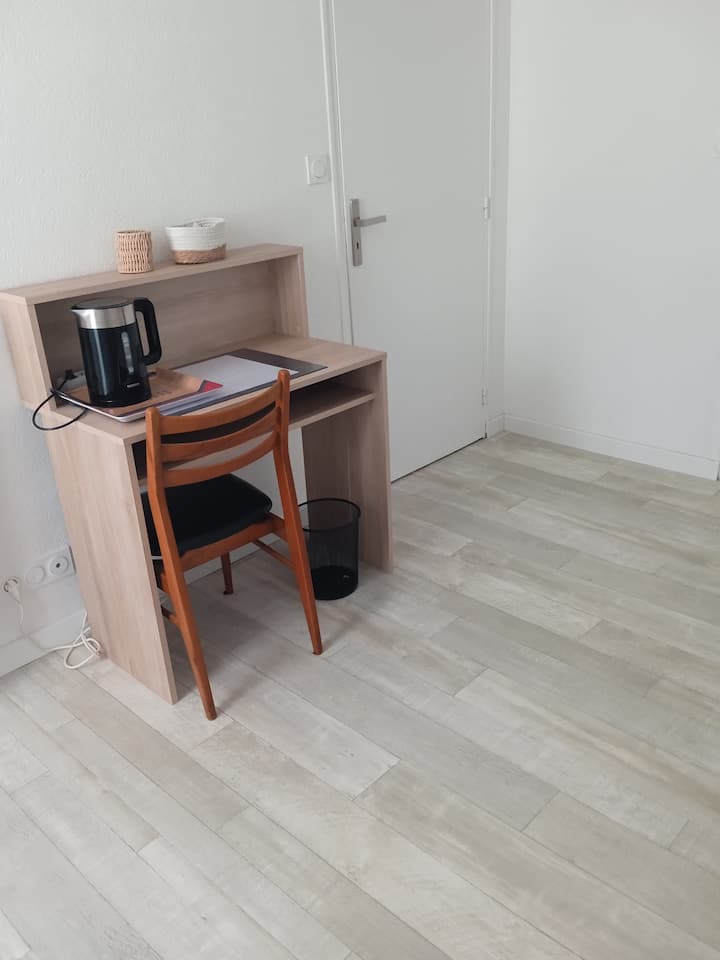 Chambre Privée En Maison Partagée, Centre Ploërmel - Ploërmel