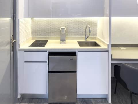Top Airbnb: Safe & Stylish Apt · Parking + A/C in Ponce