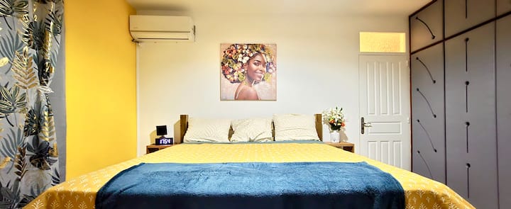 Jioni, pumzika kutoka siku zilizojaa uvumbuzi na ufurahie baridi ya kiyoyozi usiku!