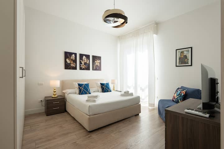 Elegant Modern Apt Close To Center - Firenze