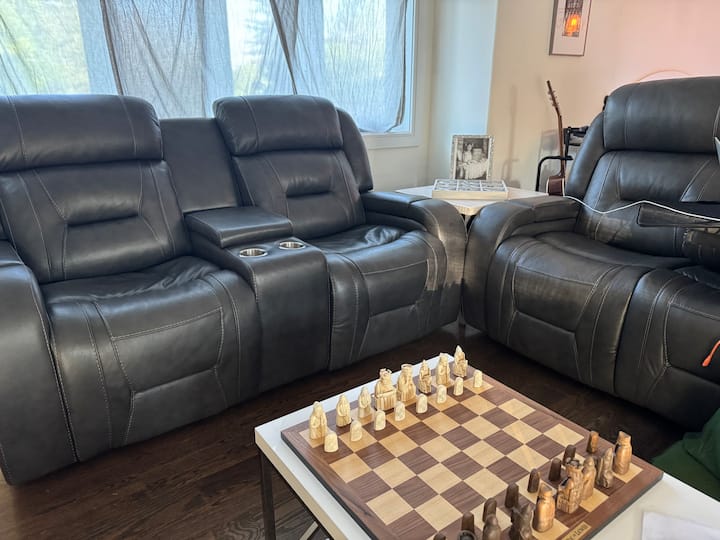 Jericho 3br Walk To Whole Foods - Oyster Bay, NY