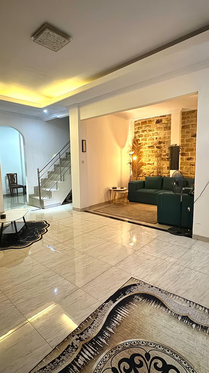 Rumah Besar Bekasi - Jakarta