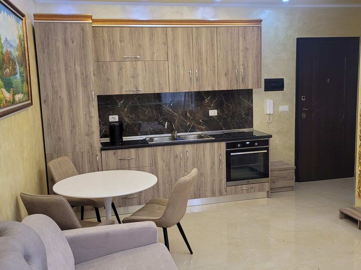 Listing 1501516822192942430