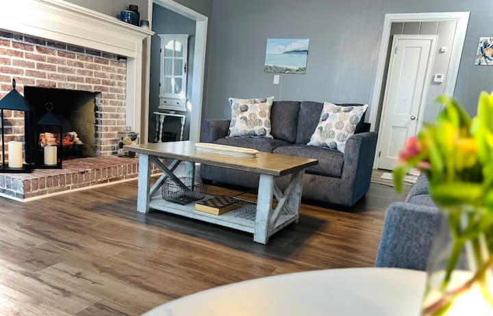 Hunniebee Cottage - Douglasville, GA