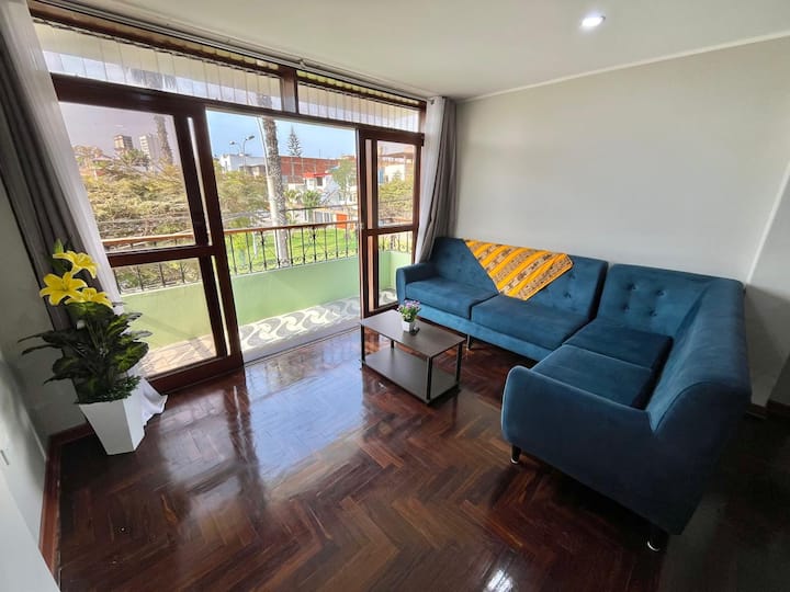 Private Apartment - King Bed - San Miguel - Pérou