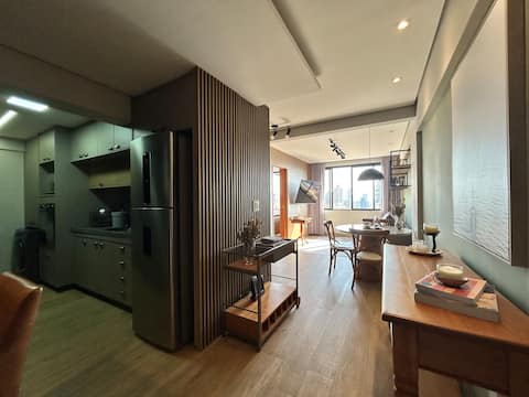 Top performing Airbnb: Modern studio with parking space and A/C | Cambuí/Campinas! in Campinas
