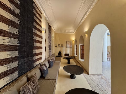 Successful Airbnb property: Historical Riad • Heated Pool "BEST Location" in Arrondissement De Marrakech Medina مقاطعة مراكش المدينة
