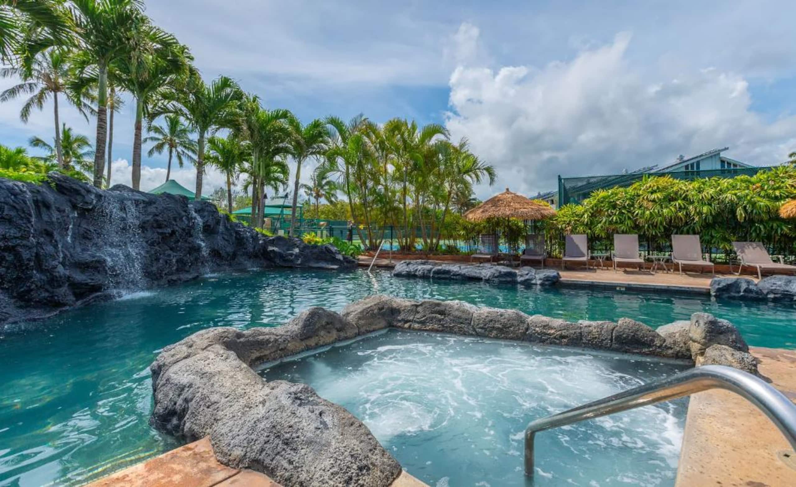 Princeville 1 + Loft at The Cliffs - Sleeps 6! - Image 1