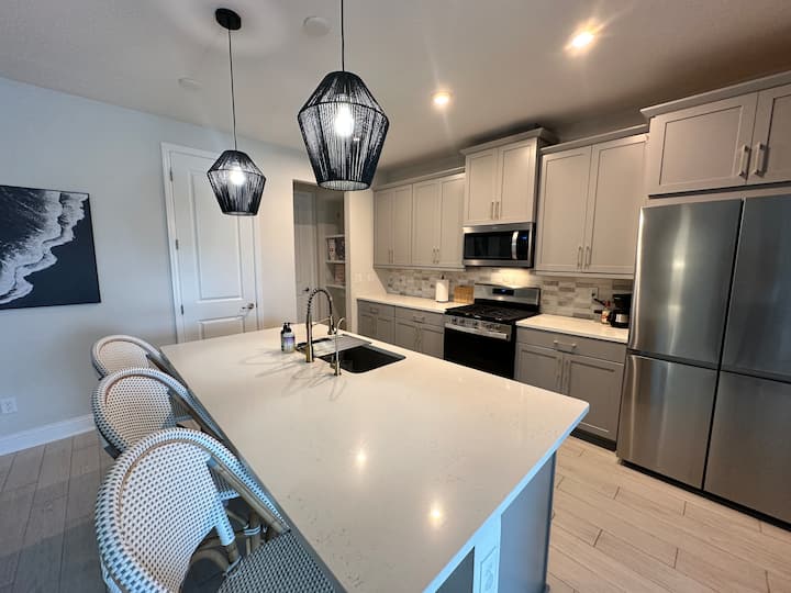3 Bedroom With Gym Close To Mayo & Beaches - Jacksonville Beach, FL