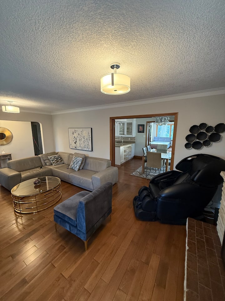 Spacious 5br Thornhill | Family & Group Stay - Richmond Hill, ON