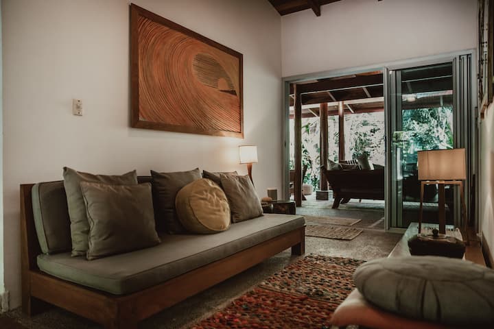 3bdr Steps To The Main Surf Break In Playa Guiones - Nosara
