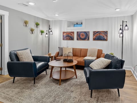 Popular Airbnb listing: Spacious 3BR, Free 2-Car Parking, Kids Play Area in Cambridge / Newton