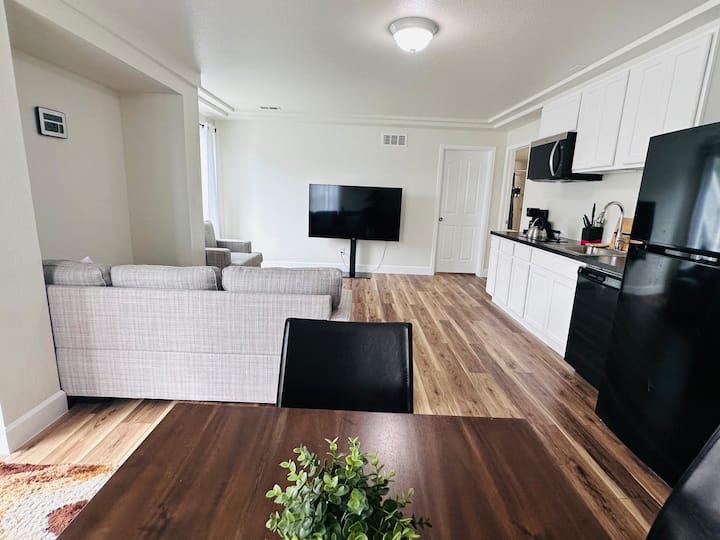 Chic, 1 Big Bdrm In Green Valley Ranch Denver@dia - 奧羅拉
